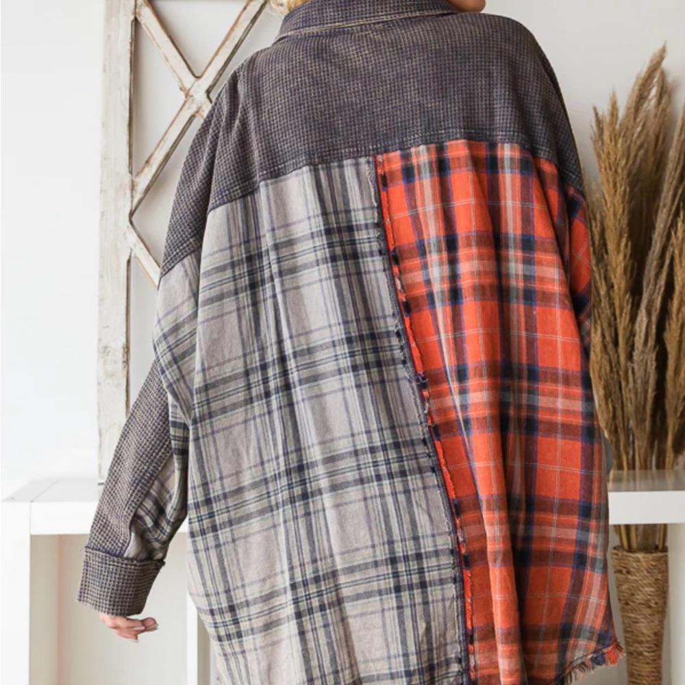 Oli & Hali Red and Gray Plaid Flannel Button-Down Shirt - Picture 4 of 4